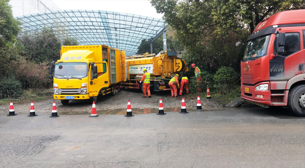 玉树成区雨污水管网“四位一体”检测疏通项目